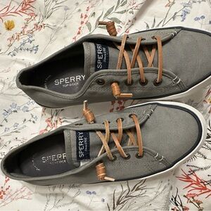 Sperry woman’s Gray Canvas Boat Shoes